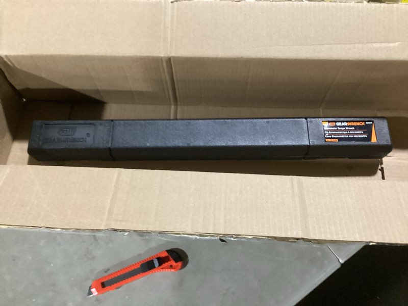 Condition photo showing Good Condition for GEARWRENCH 3/8" Drive Micrometer Torque Wrench 10-100 ft/lbs. - 85062M , Black