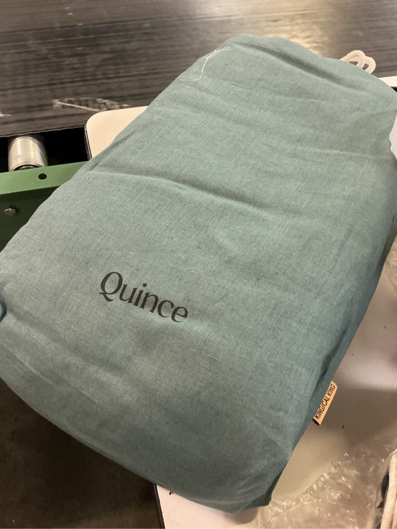 Condition photo showing Good Condition for european linen sheet set solid: ocean(cal king)