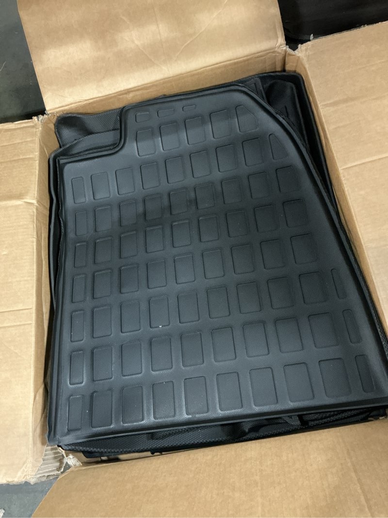 Condition photo showing Good Condition for mixsuper floor mats for chevy traverse 2018-2023/ traverse limited 2024, cargo mat backrest mats for traverse (7 seats), all weather 2 row floor liners and trunk mat accessories set black chevy traverse?2018-2023?/traverse limited?2024?