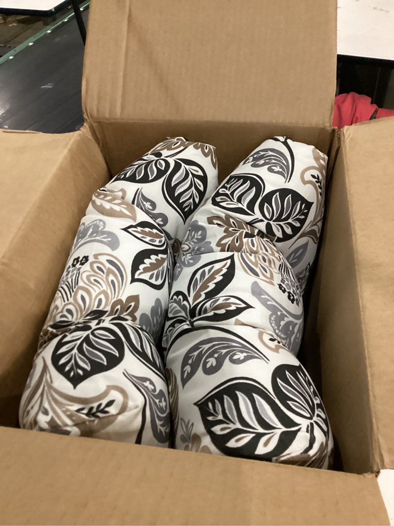 Condition photo showing Good Condition for pillow perfect floral indoor/outdoor chair seat cushion, tufted, weather, and fade resistant, 19" x 19", black/tan dailey, 2 count