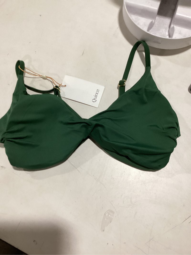 Condition photo showing Good Condition for quince italian v-neck bikini top pine xl