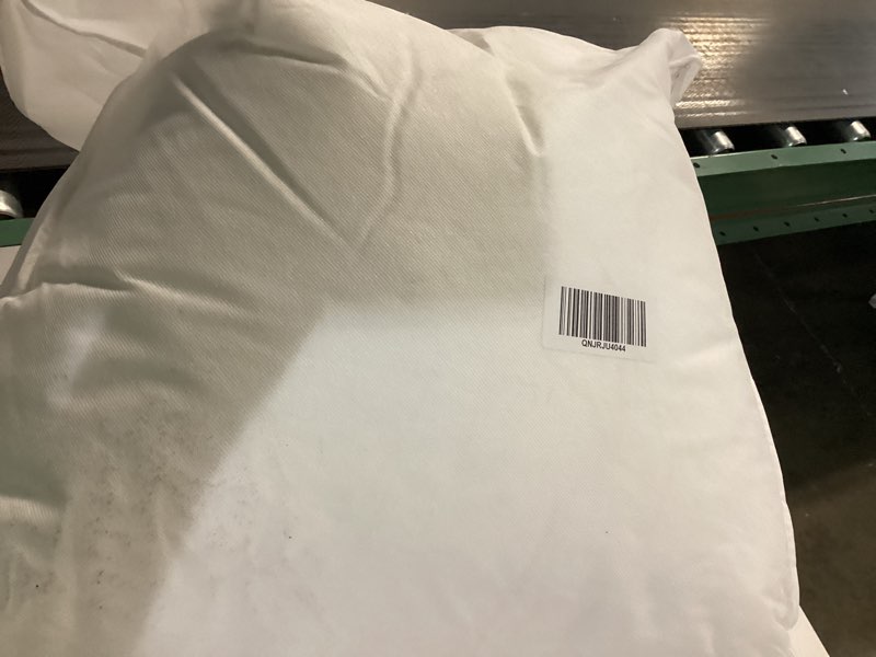 Condition photo showing New/Like New for lightweight premium down alternative comforter, king/cal king, white