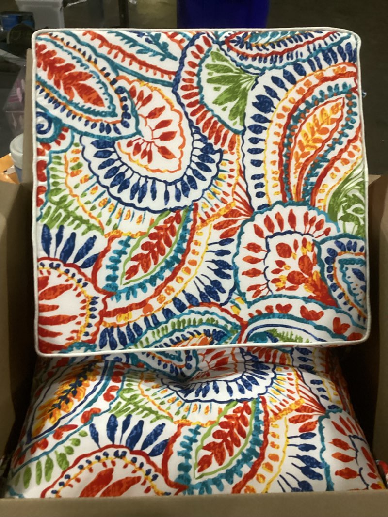 Condition photo showing Good Condition for jmgbird outdoor chair cushions set - 19"x19" deep seat & back cushions, water-resistant tufted pillows for patio furniture paisley patten 19"×19"