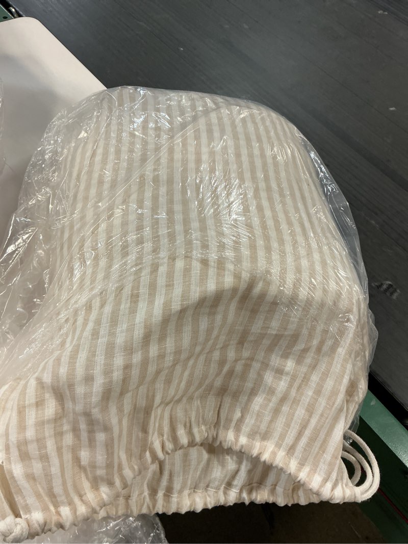 Condition photo showing Good Condition for european linen stripe sheet set, king, natural/white stripe