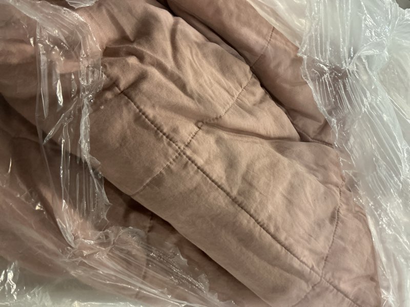 Condition photo showing Good Condition for lightweight european linen box quilt, twin, dusty mauve