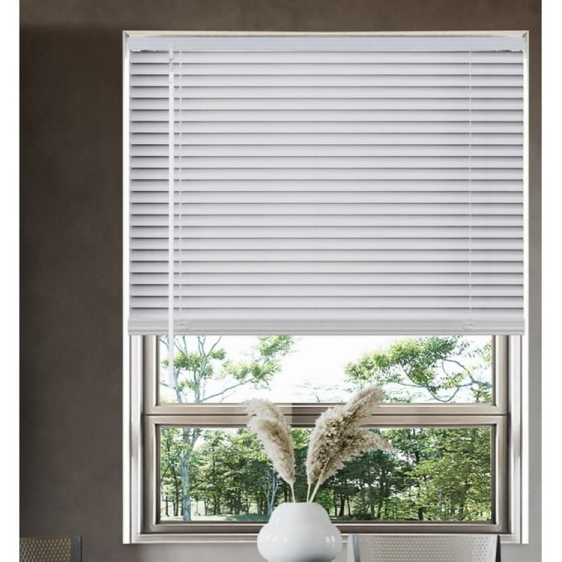 Assorted windows blinds
