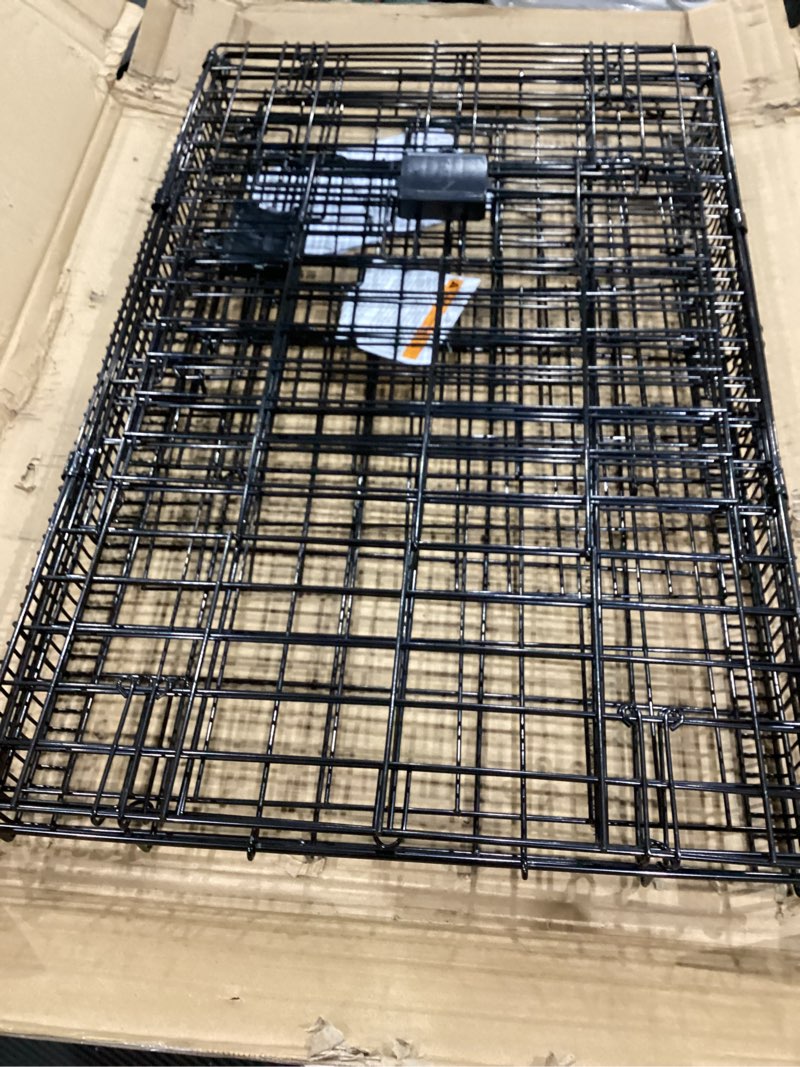 Condition photo showing Good Condition for amazon basics portable, foldable metal wire dog crate with removable tray, double door, divider panel, easy to assemble, 30 x 19 x 21 in, black 30.0"l x 19.0"w x 21.0"h double door w/ divider