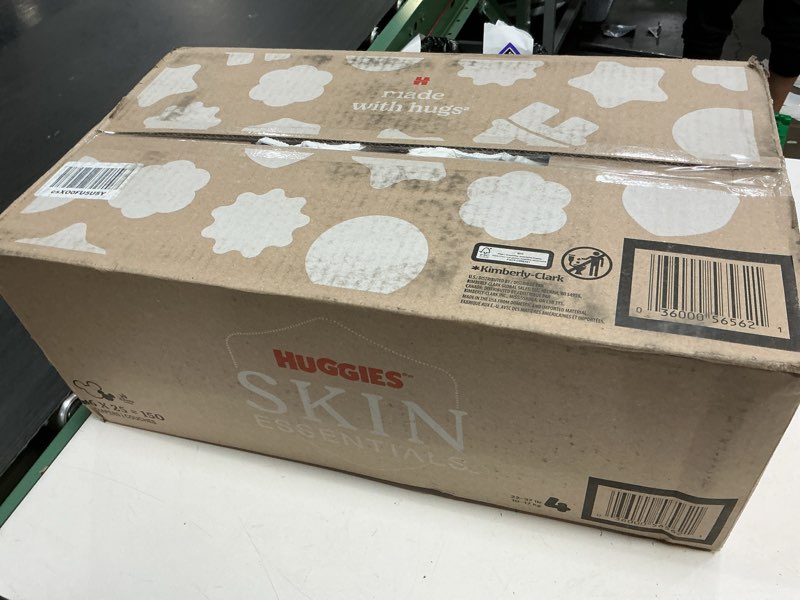 Condition photo showing New/Like New for huggies size 4 diapers, skin essentials baby diapers, size 4 (22-37 lbs), 150 count (6 packs of 25), packaging may vary size 4 150