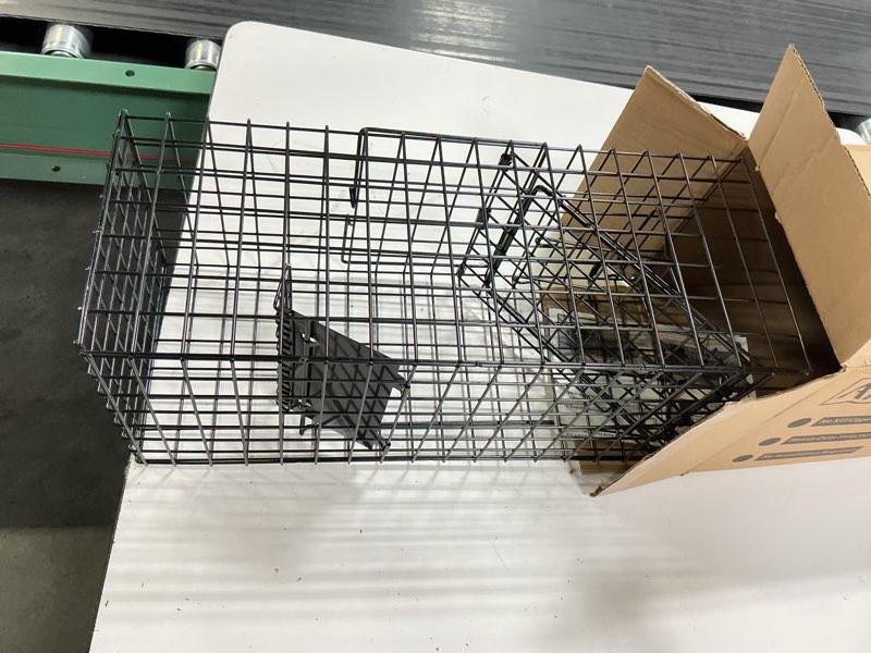 Condition photo showing Good Condition for live squirrel trap heavy duty humane animal cage trap (no assembly required) black