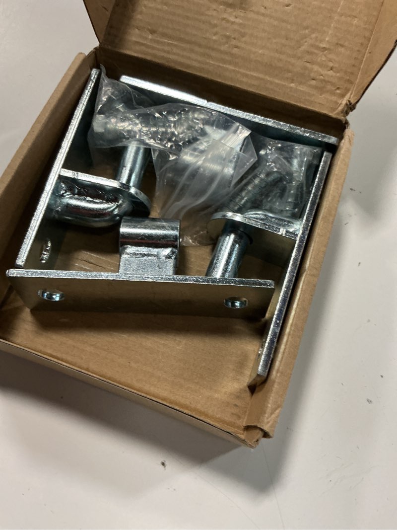 Condition photo showing Good Condition for 2 pack(4pcs) wall mount gate hinges,set with 5/8" hinge pin for farm gates, chain link fence gate, capacity up to 600lbs(screws included)