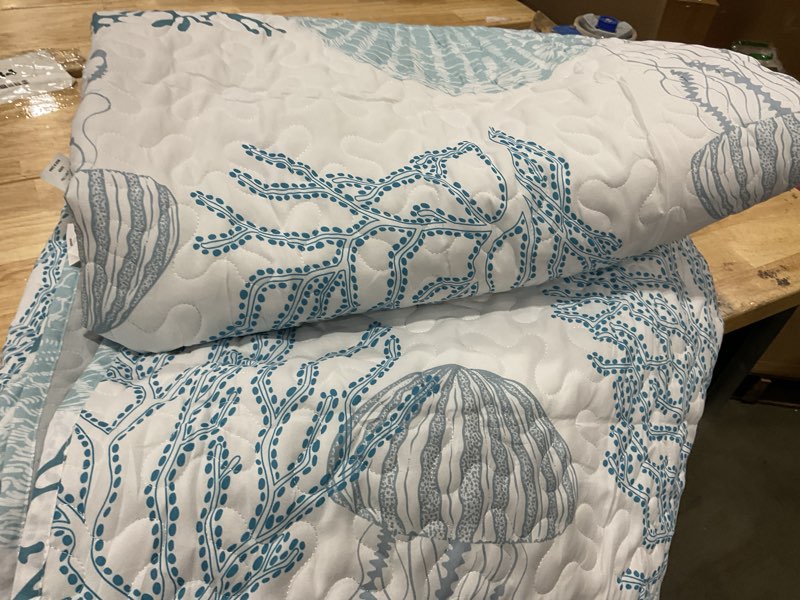 Condition photo showing As Is for weigelia coastal quilts bedding set queen size - blue summer nautical bedding quilt with pillow cases, beach reversible quilt set bedspreads coverlet soft lightweight comforter blue coral queen