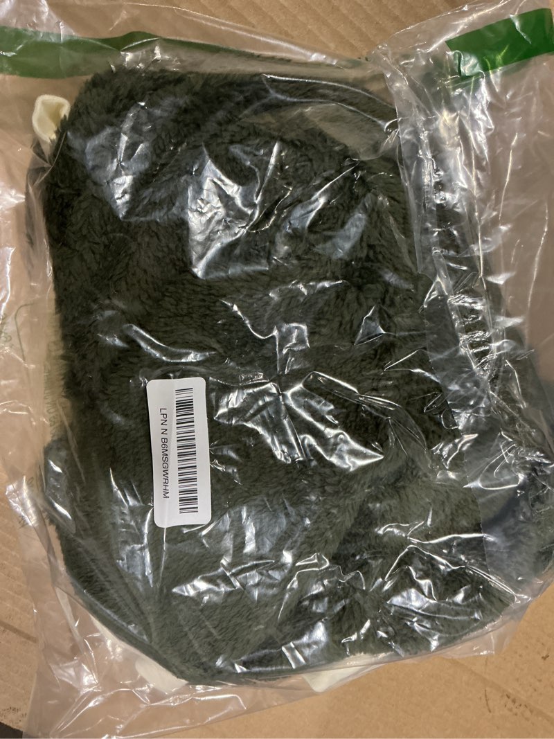 Condition photo showing Good Condition for Esobo Fashion Winter Dog Warm Coat Jacket Four-Legged Neck Warm Pet Sweaters for Small Medium Large Dogs Army green XX-Large