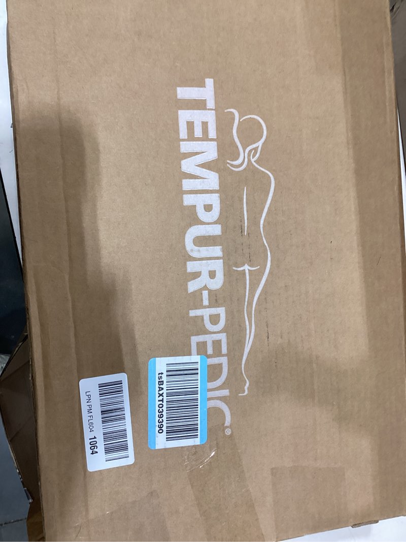 Condition photo showing Good Condition for Temper pedic pillow