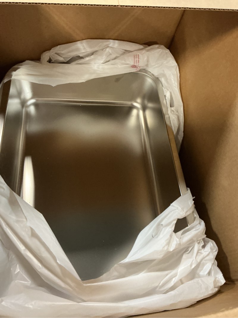 Condition photo showing Good Condition for large stainless steel litter box with high sided, metal cat litter box, odor-free non-stick litterbox pan, easy to clean pet supplies toilet tray for indoor cats, kittens or multicat homes 19.69"l x 13.78"w x 3.94"h