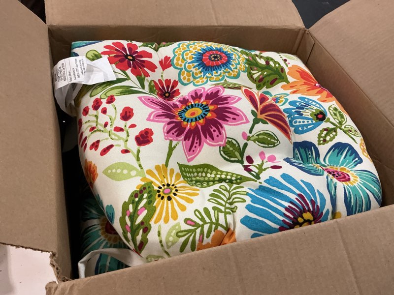 Condition photo showing Good Condition for  Pillow Perfect Bright Floral Indoor/Outdoor Tufted Wicker Chair Pad with Ties, 15.5" x 16", 2 Count, Blue/Purple Gregoire