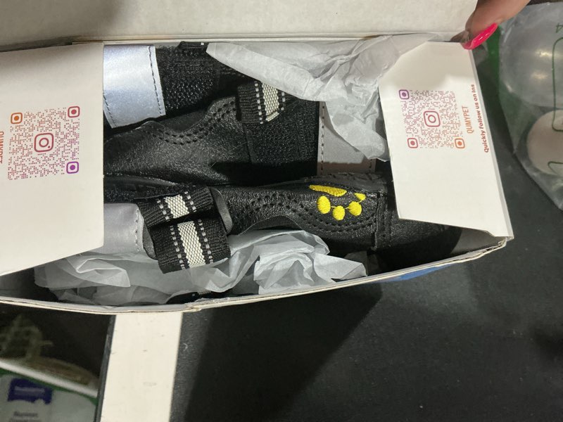 Condition photo showing Good Condition for QUMY Dog Shoes for Large Dogs, Medium Dog Boots & Paw Protectors for Winter Snowy Day, Summer Hot Pavement, Water-Resistant in Rainy Weather, Outdoor Walking, Indoor Hardfloors Skid-Resistant Sole Black Size 5: 2.4''x2.8''(W*L) (Pack of 4)