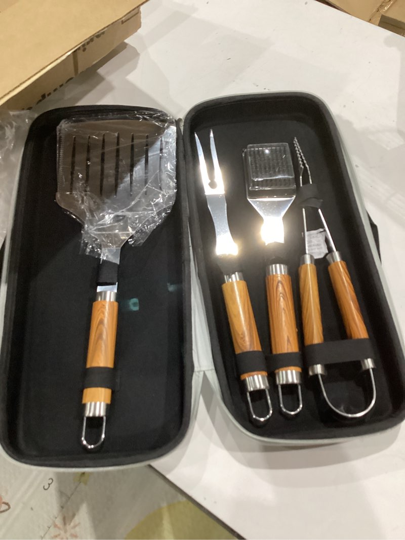 Condition photo showing Good Condition for sds for hd designs barbecue tool set