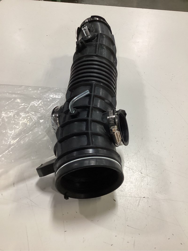 Condition photo showing Good Condition for auceramic engine air intake hose with clamps fit for 2001-2002 acura mdx, 2003-2004 honda pilot v6 3.5l replaces 696-164 17228pgka00 17228-pgk-a00