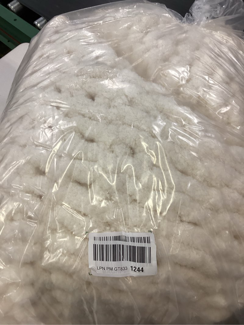 Condition photo showing Good Condition for l'agraty chunky knit blanket throw,soft chenille yarn throw blanket 50x60?handmade cable knit crochet blanket,large knit blankets chunky yarn,rope knot throw blanket for couch sofa bed home decor ivory 50"x60"