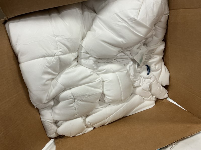 Condition photo showing Good Condition for DWR Luxury Feather Down Fiber Comforter Super King Size, Ultra-Soft Egyptian Cotton-Blend Fabric, High FP Medium Weight for All Season Hotel Style Fluffy Duvet Insert with Ties (120"x120", White) Super King White/Medium-weight