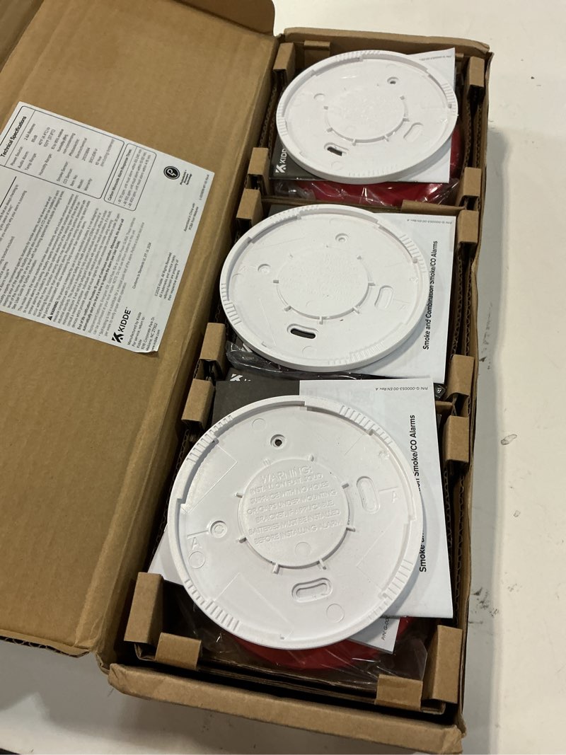 Condition photo showing New/Like New for kidde smoke & carbon monoxide detector for home, aa battery powered, voice alerts, 3-pack