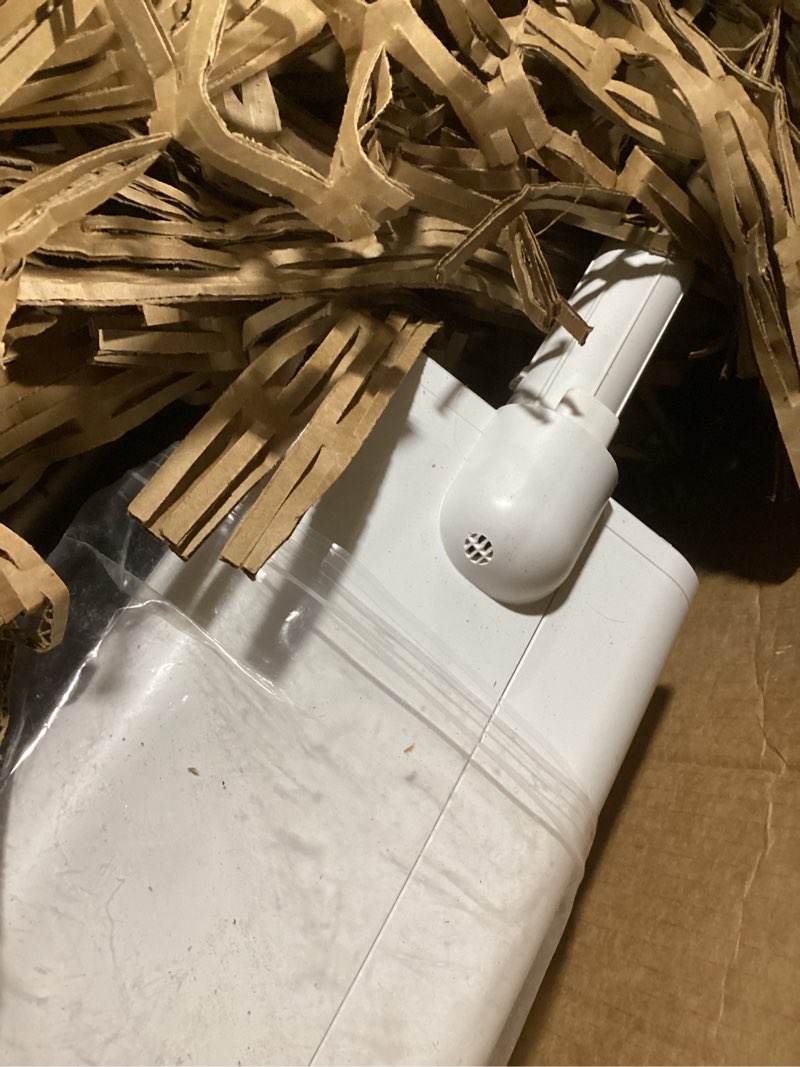 Condition photo showing Good Condition for Shark Detect Clean & Empty Auto-Empty System - Lightweight Cordless Vacuum Cleaner with HEPA Filter, Portable Handheld Attachment, Crevice Tool, Ideal Stick Vacuum for Pet Hair, White, IW3511 Detect Pro w/ Auto Empty