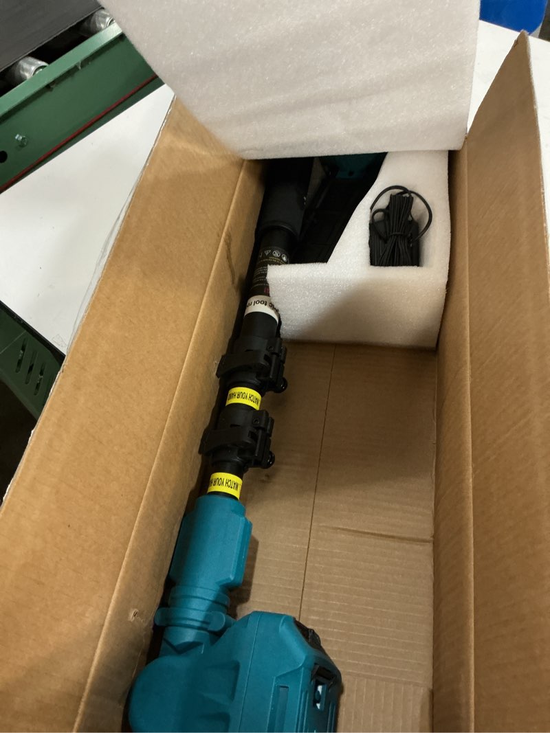 Condition photo showing Good Condition for seesii 2 in 1 cordless 8 inch pole saw & mini chainsaw with 2 battery, power electric polesaw for tree trimming, chain saw with extension pole, limb branch cutter pruner ps800 8 inch green pole saw