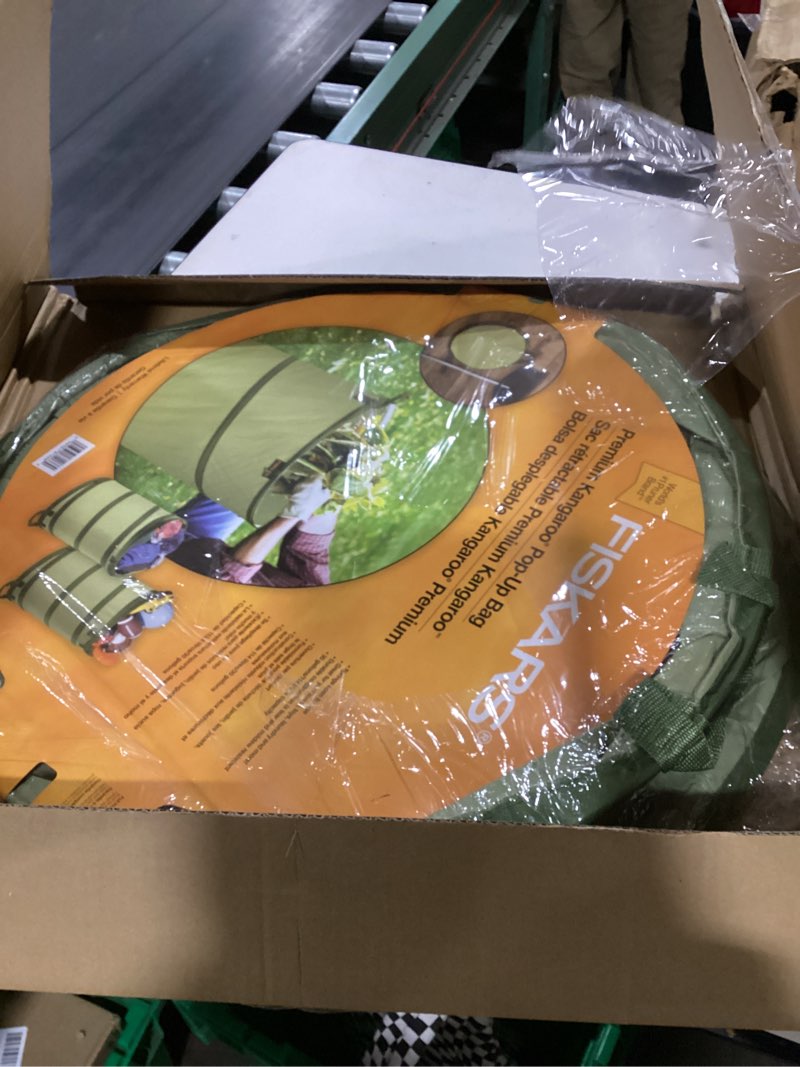 Condition photo showing New/Like New for fiskars kangaroo collapsible spring up garden bag for yard waste, grass, branches & weeds, tear & mildew resistant vinyl-coated polyester, folds flat to 3 inches for space-saving storage, 30 gallon 1 count (pack of 1)