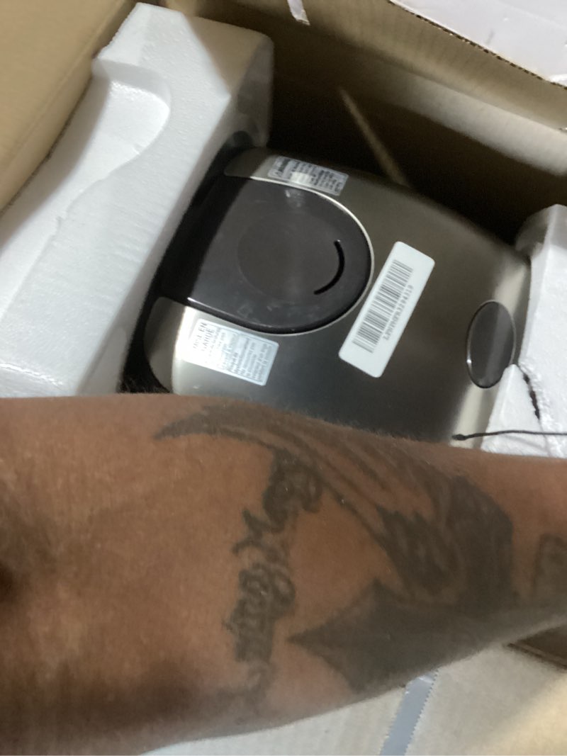 Condition photo showing New/Like New for zojirushi ns-tsc10 5-1/2-cup (uncooked) micom rice cooker and warmer, 1.0-liter 5.5 cups rice cooker