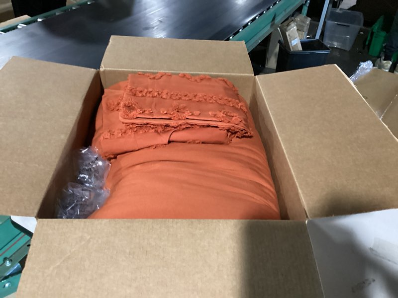 Condition photo showing As Is for comfortor, king with pillow covers