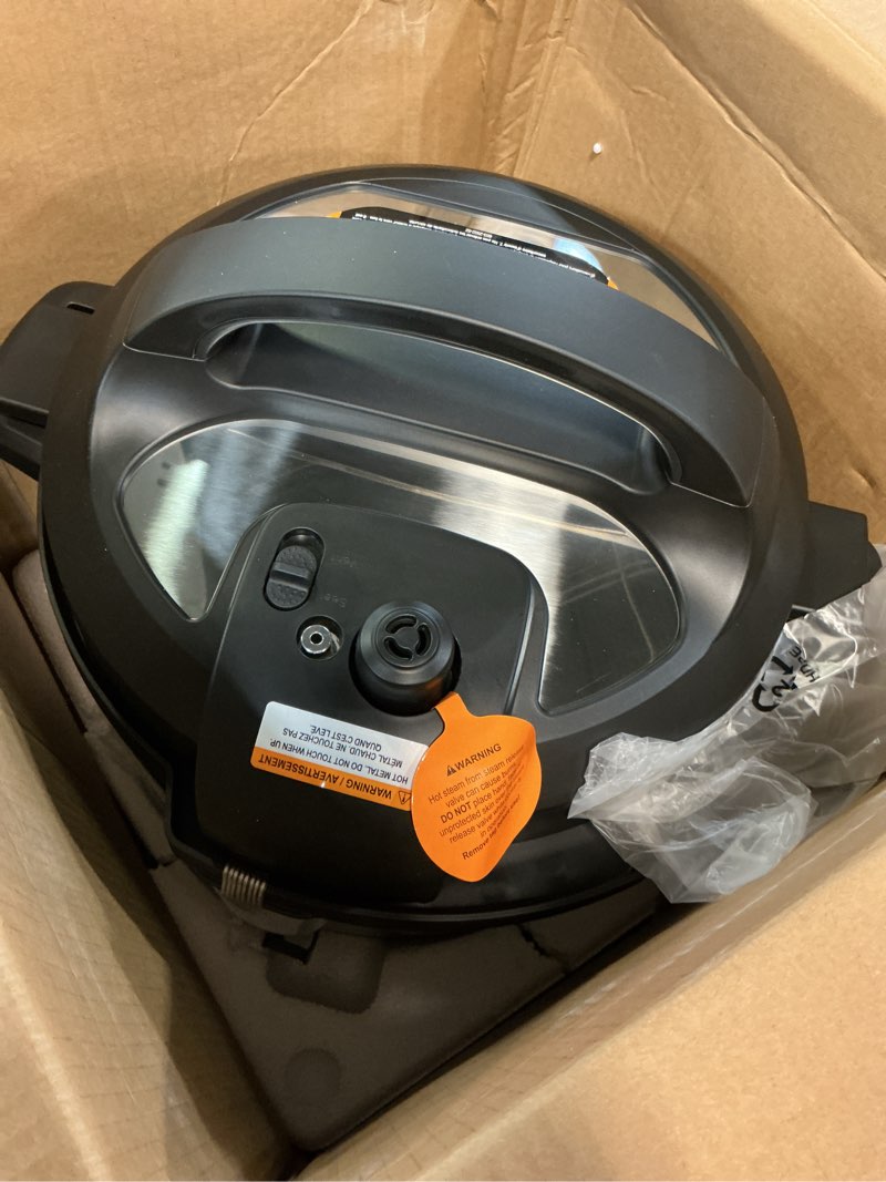 Condition photo showing Good Condition for instant pot chef series 8 qt pressure cooker and multi-cooker