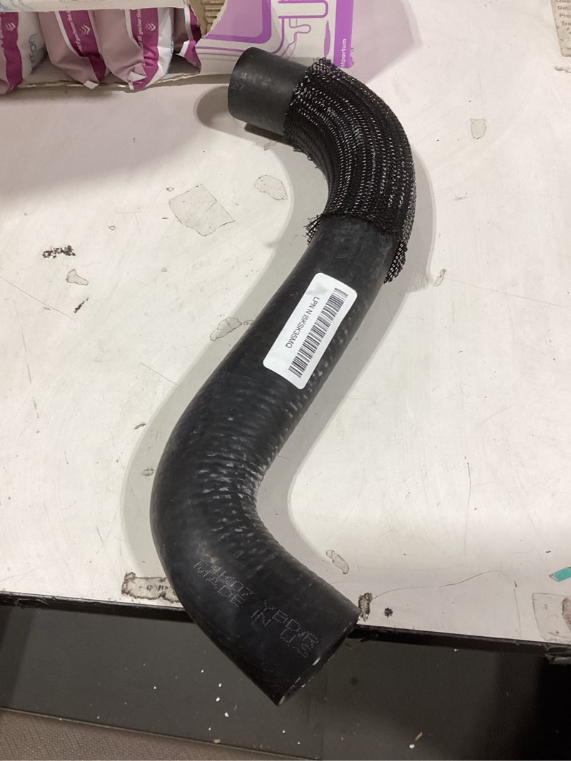 ACDelco Gold 24647L Molded Upper Radiator Hose