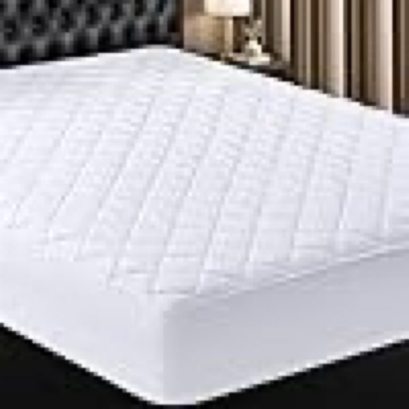 Similar))Utopia Bedding Protector de colchón acolchado,  corto, protector de colchón elástico y funda con bolsillo profundo que se estira hasta , lavable a máquina (blanco)