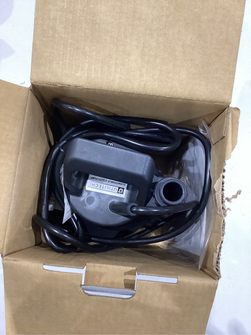 Condition photo showing Good Condition for utilitech 1/6-hp 115-volt 25-gpm thermoplastic submersible utility pump