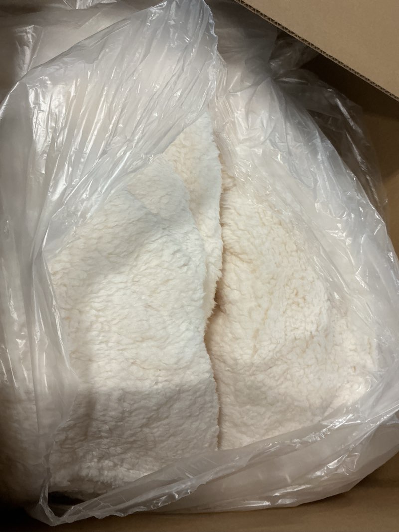 Condition photo showing As Is for PHF Soft Sherpa Fleece Blanket King Size for Bed, 510GSM Fleece Lightweight Yet Warm Blanket, No Shed No Pilling, 108" x 90", Tufted Jacquard Cozy Thick Bed Throw for Home Decor Gift, Cream Cream King Size(108"X90")