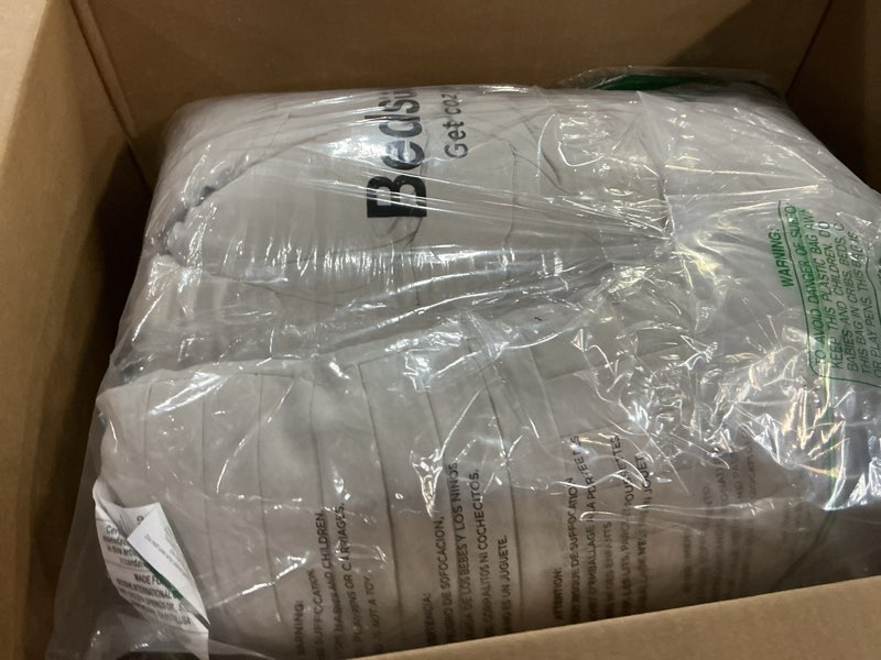 Condition photo showing Good Condition for Bedsure Queen Comforter Set - 4 Pieces Pinch Pleat Bed Set, Beige Boho Bedding for All Season, 1 Soft Comforter, 2 Pillowcases, 1 Decorative Pillow Queen 01 - Beige