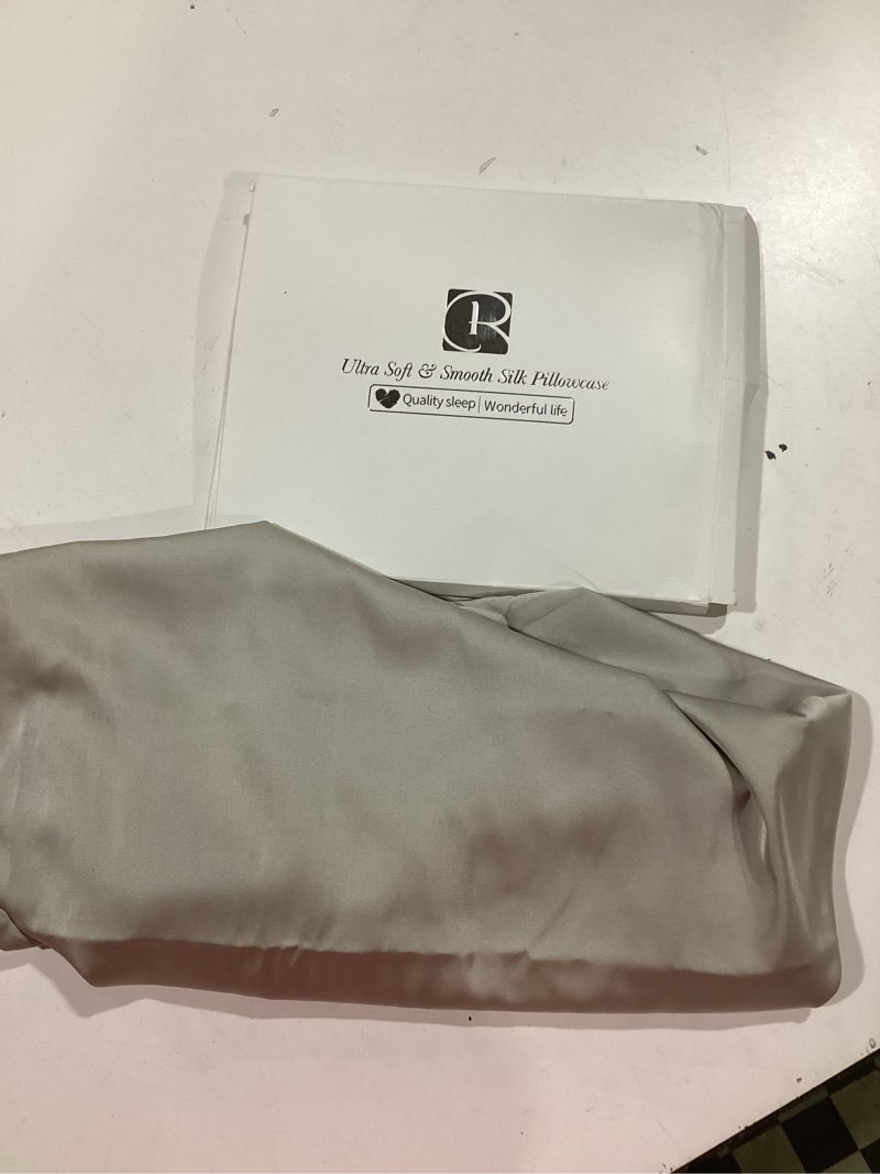 Condition photo showing As Is for Mulberry Silk Pillowcase for Hair and Skin,Toddler Size Kids Silk Pillow Case with Hidden Zipper,Allergen Proof Dual Sides Soft Breathable Smooth Silk Pillow Cover(Toddler,White) White Toddler