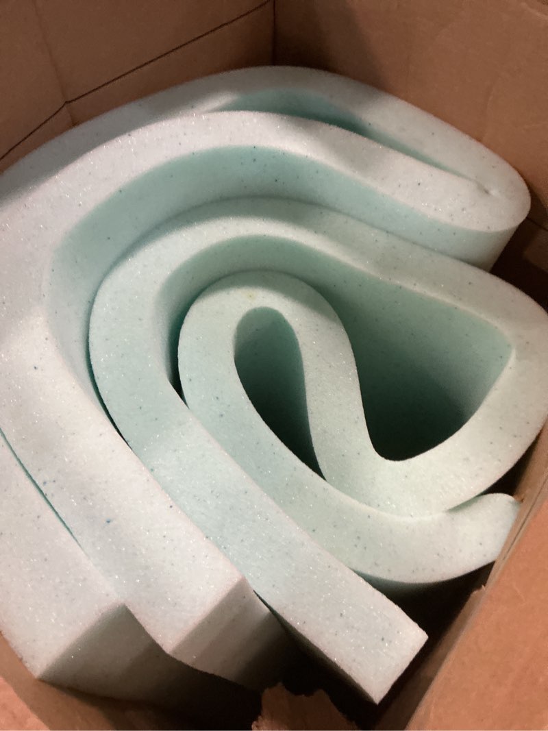 Condition photo showing Good Condition for serta thermagel cooling, pressure-relieving memory foam mattress topper, 2 inch, king, made in the usa king 79"x75" 2 inch