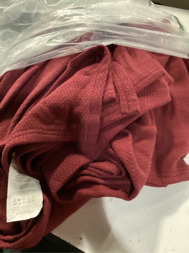 Condition photo showing Good Condition for bedsure gentlesoft 100% cotton blanket king size for bed - breathable and lightweight, soft cozy textured herringbone woven blanket for summer, red, 108x90 inches 11 - red king