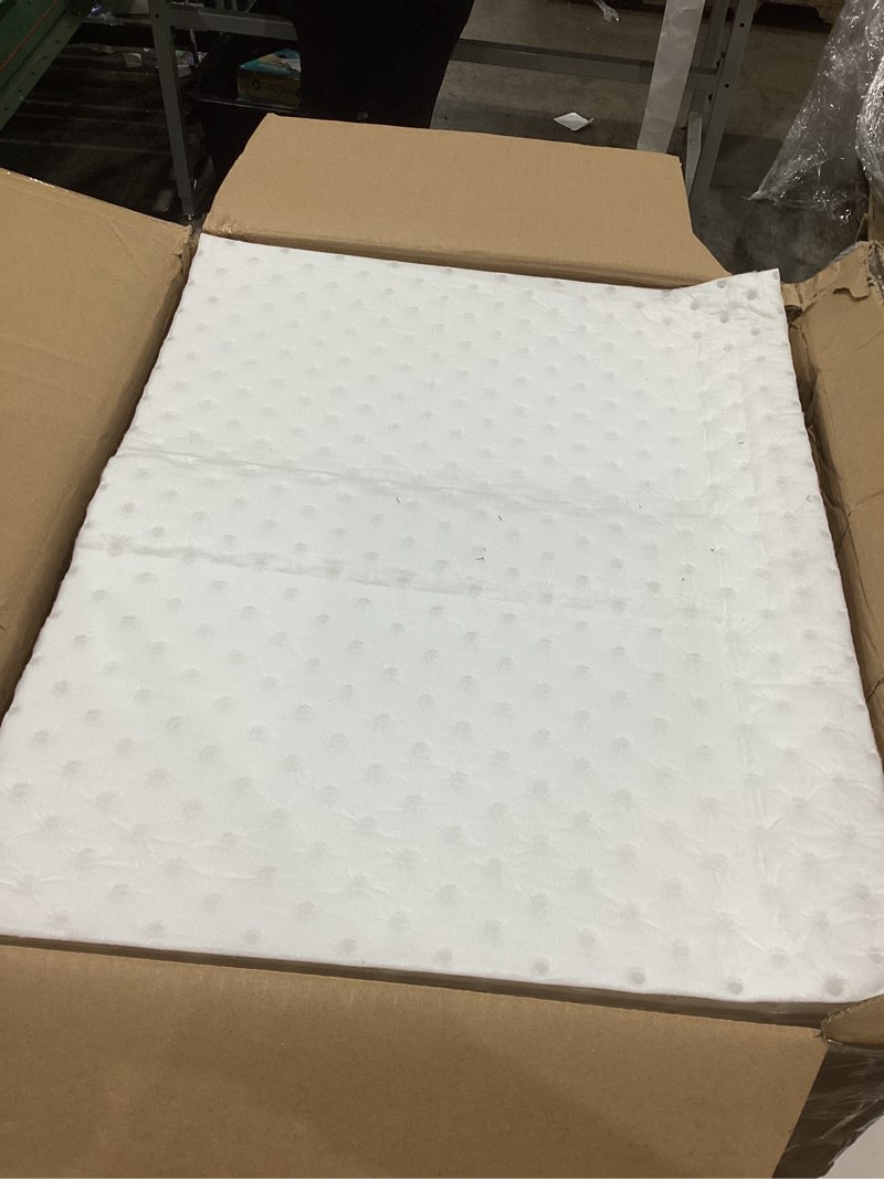 Condition photo showing Good Condition for oil absorbent pads | 16"x20" oil-only spill mat 100-pack | industrial spill control for oil & fuel(32 gal/box) | repels water absorbing sheets oil-only absorbent pads(16"x20")-32 gal/100pack