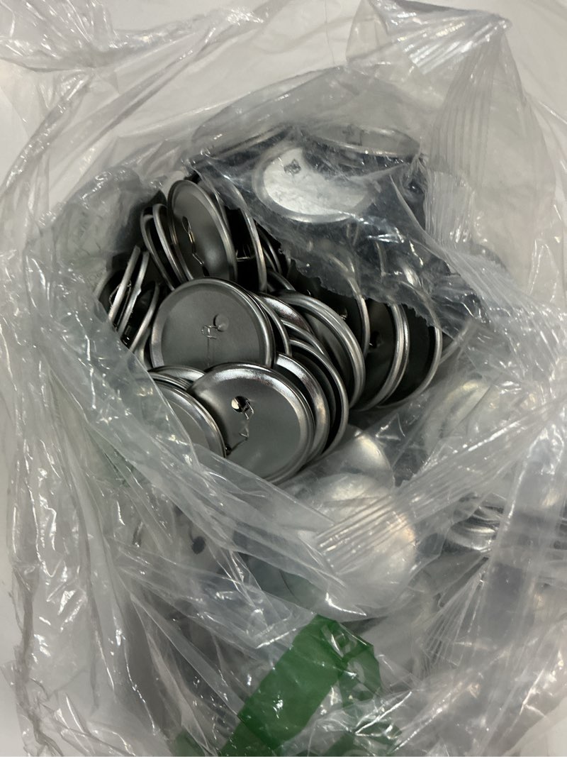 https://lotting-media.assets.bidfta.com/lotting_27f5cfce-9de4-446d-bbd6-bec99b1d1f35
