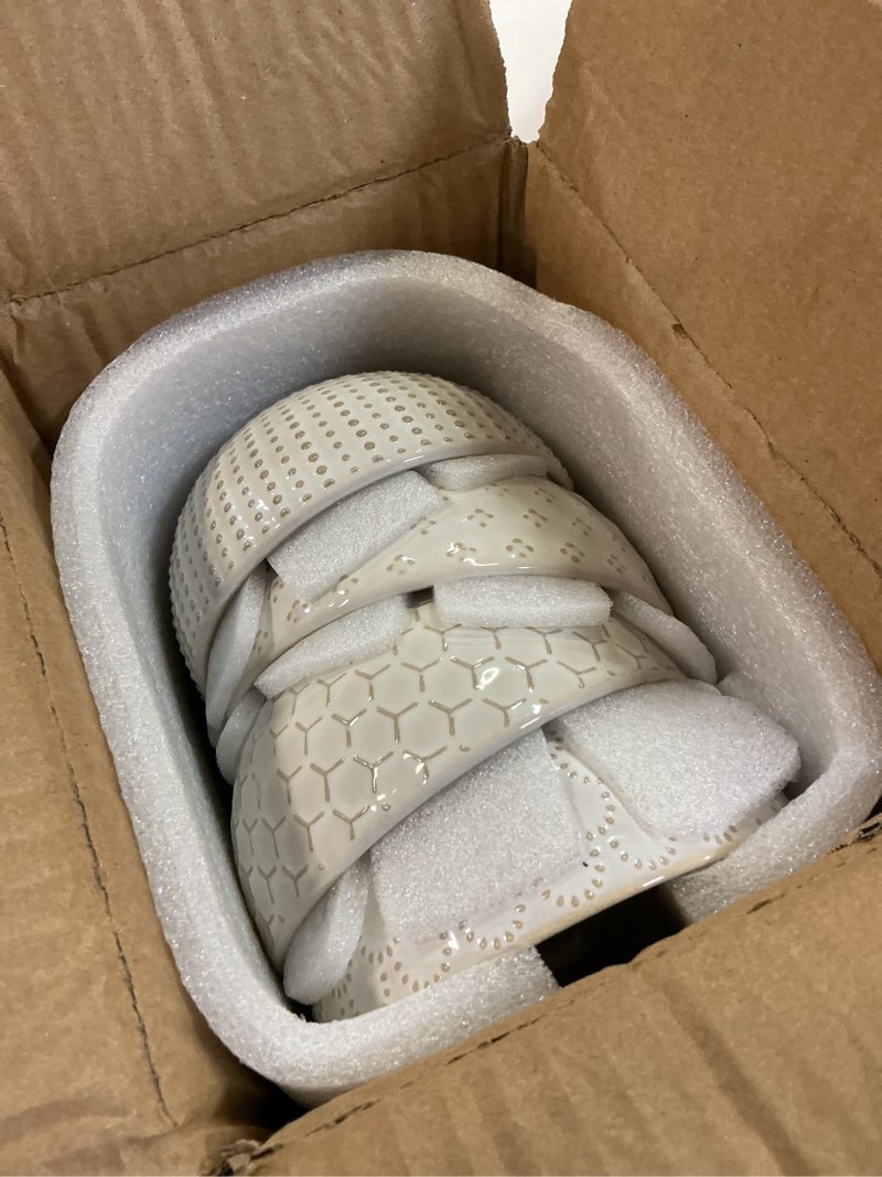 Condition photo showing New/Like New for le tauci small bowls 12 oz, ice cream bowl, ceramic embossment stoneware bowl, bowls set for dessert, fruits, side dishes, suit for housewarming - 4.5 inch, set of 4, arctic white 4.5 inch arctic white