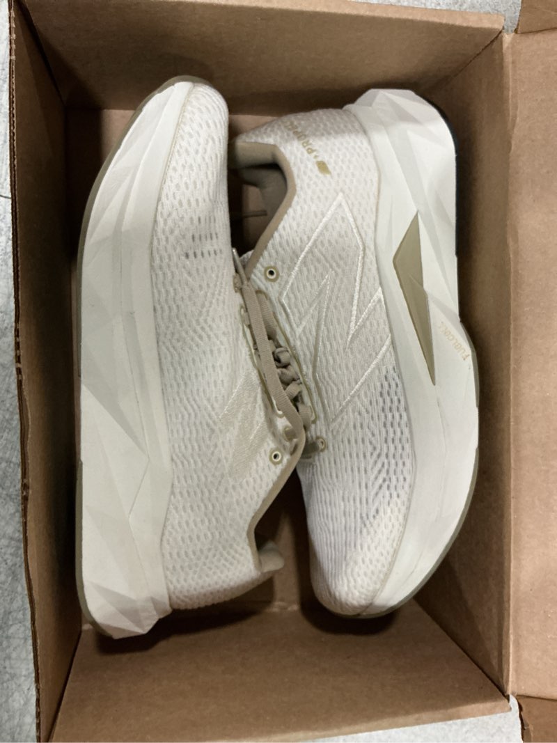 Condition photo showing New/Like New for new balance men's fuelcell propel v5 shoes 10.5 linen/dark stoneware