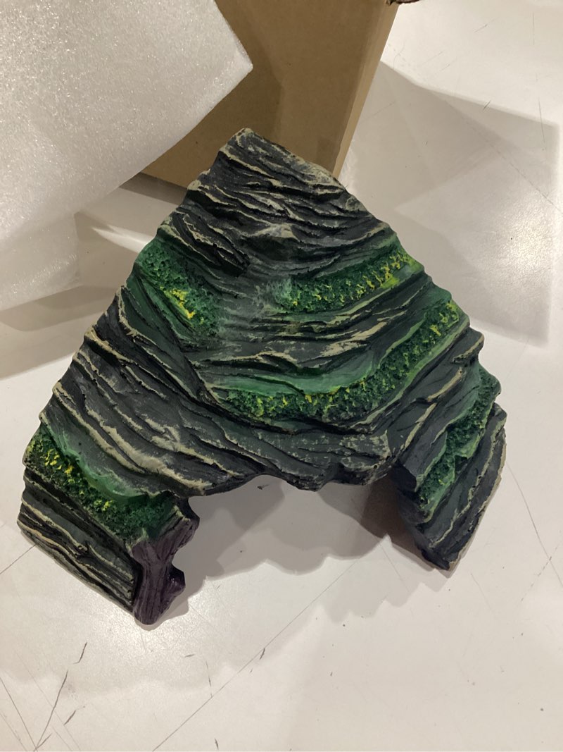 Condition photo showing Good Condition for jihaqua terrarium decor reptile hide reptile hides and caves aquarium tank accessories decorations,medium d- medium