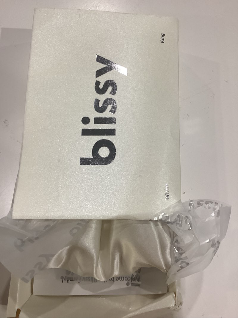Condition photo showing New/Like New for blissy silk pillowcase - 100% pure mulberry silk - 22 momme 6a high-grade fibers - silk pillow cover for hair & skin - regular, queen & king (silver, king) silver king