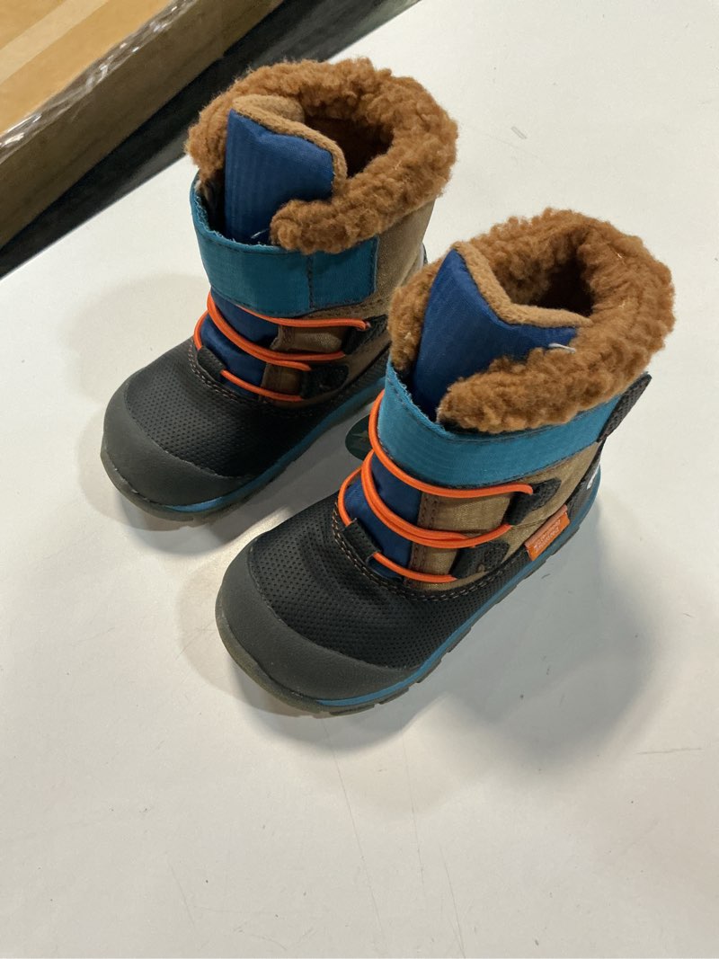 Condition photo showing Good Condition for see kai run boy's gilman waterproof/insulated snow boot size 7