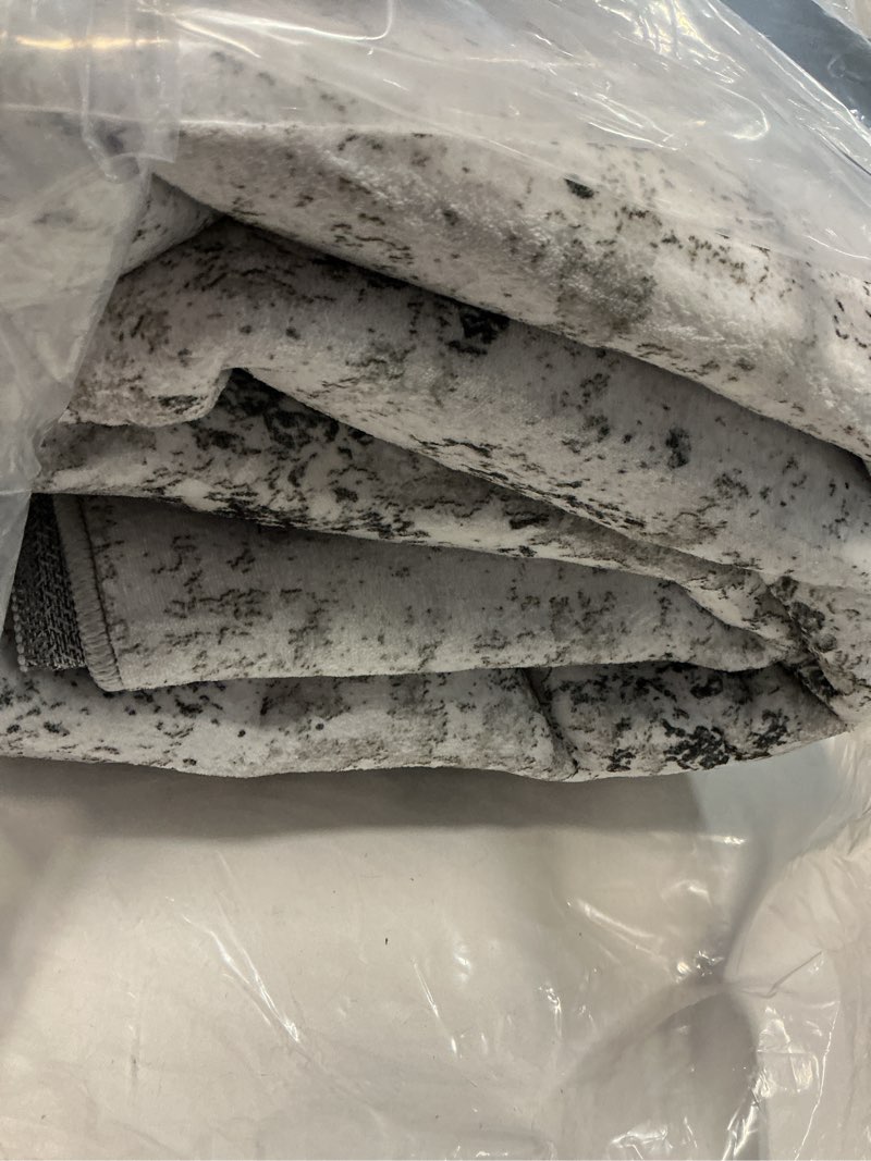 Condition photo showing Good Condition for Area Rugs 8x10 Living Room: Large Modern Abstract Washable Rug Soft Anti-Skid Non-Shedding Carpet Indoor Floor Thin Carpets for Bedroom Dining Room Farmhouse Nursery Home Office White Grey Black White Grey Black 8' x 10' (Rectangular)