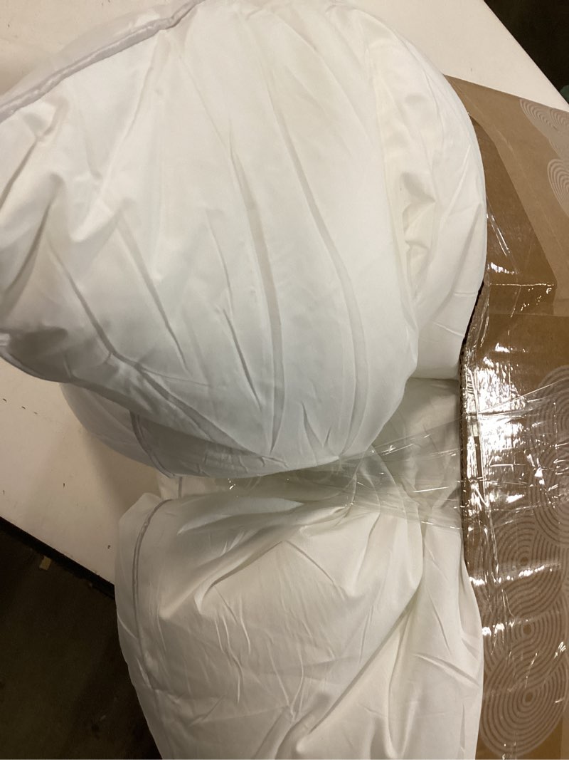 Condition photo showing As Is for Oubonun 30 x 30 Pillow Inserts (Set of 2) - Euro Pillows with 100% Cotton Cover - 30 Inch Square Interior Sofa Pillow Inserts - Decorative Pillow Insert Pair - White Couch Pillow 30x30 Inch (Pack of 2)