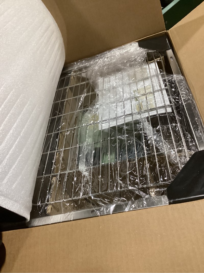 Condition photo showing Good Condition for stainless steel sifting litter box for rabbit (l)