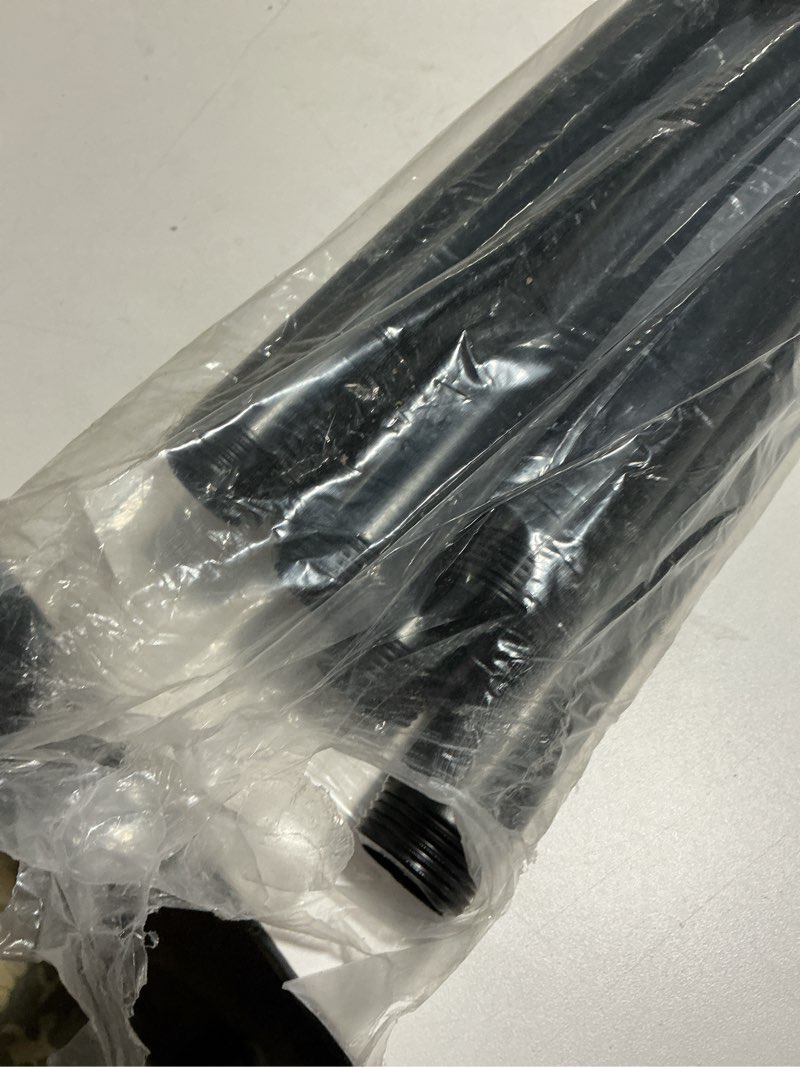 Condition photo showing Good Condition for GeilSpace 6 Pack 3/4" x 48" Pre-Cut Black Metal Pipe, Industrial Steel Fits Standard Three Quarters Inch Threaded Pipes and Fittings - Vintage DIY Industrial Shelving (3/4" × 48", Black) 3/4" × 48" Black